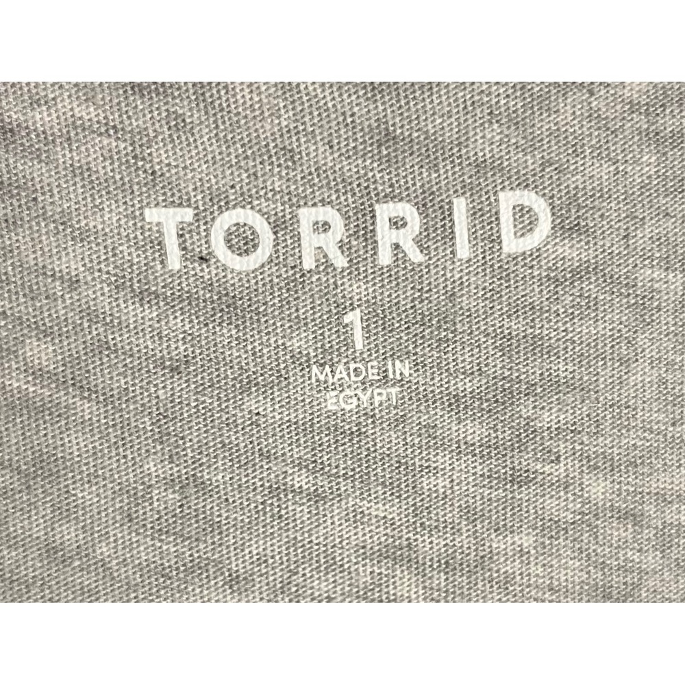 NWT Torrid Sketch Witch Skeleton Raglan Tee Grey Black 3/4 Sleeve V-Neck 1X - Picture 9 of 11